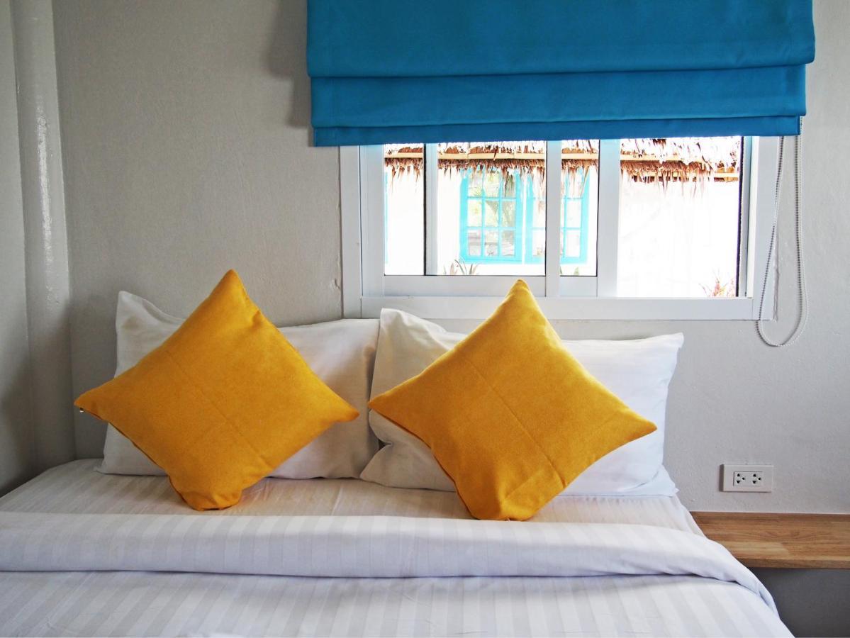 Sand Terrace Beach Bungalows Ban Tai Exterior photo