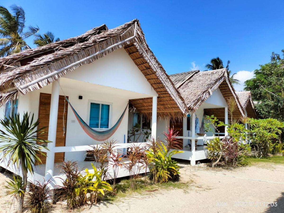 Sand Terrace Beach Bungalows Ban Tai Exterior photo