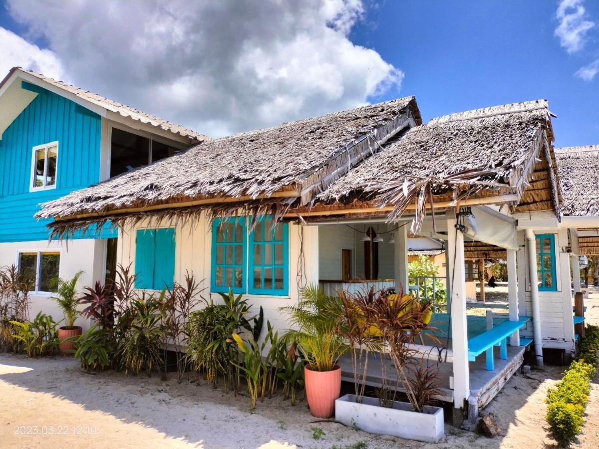 Sand Terrace Beach Bungalows Ban Tai Exterior photo