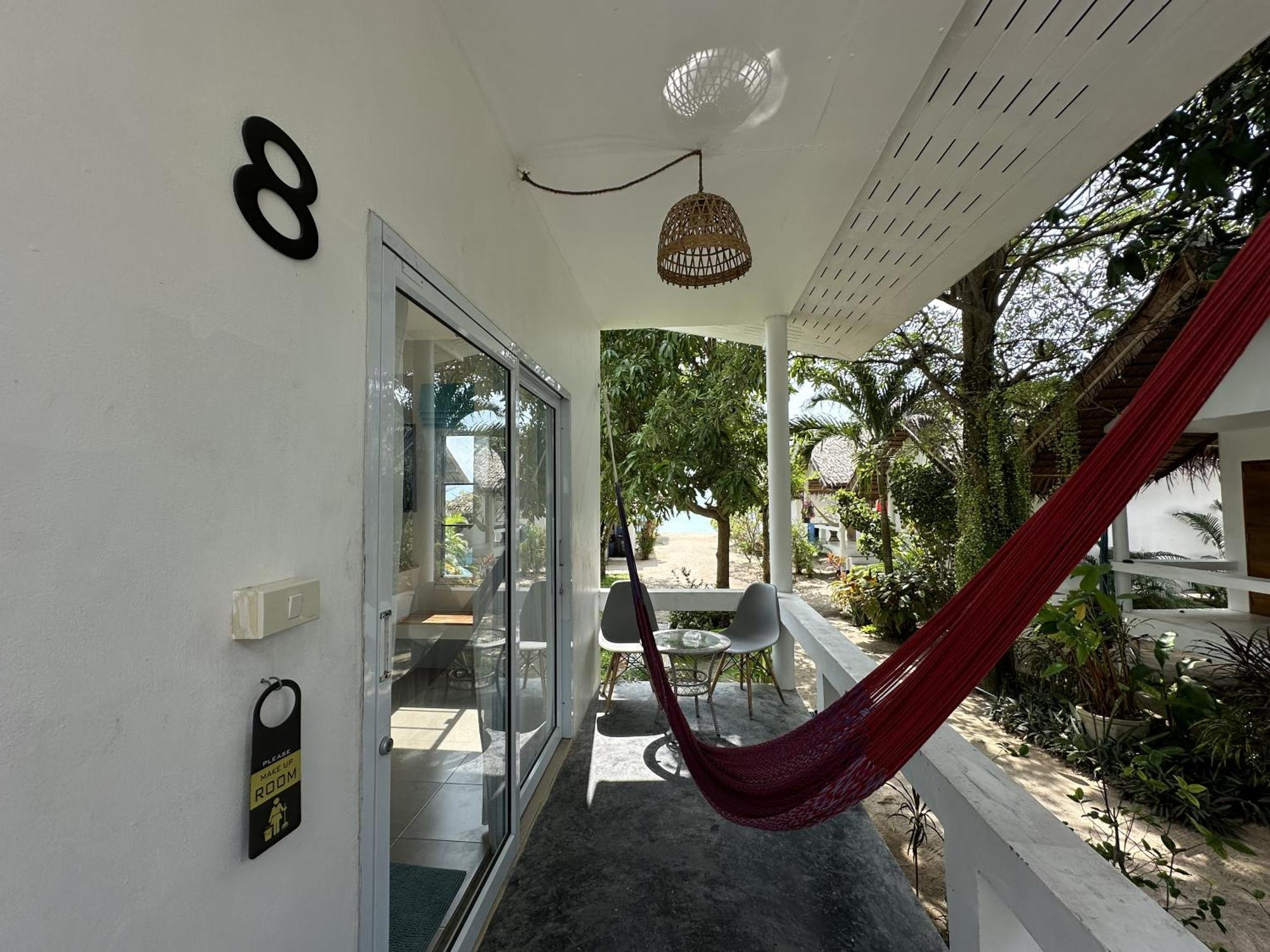 Sand Terrace Beach Bungalows Ban Tai Room photo